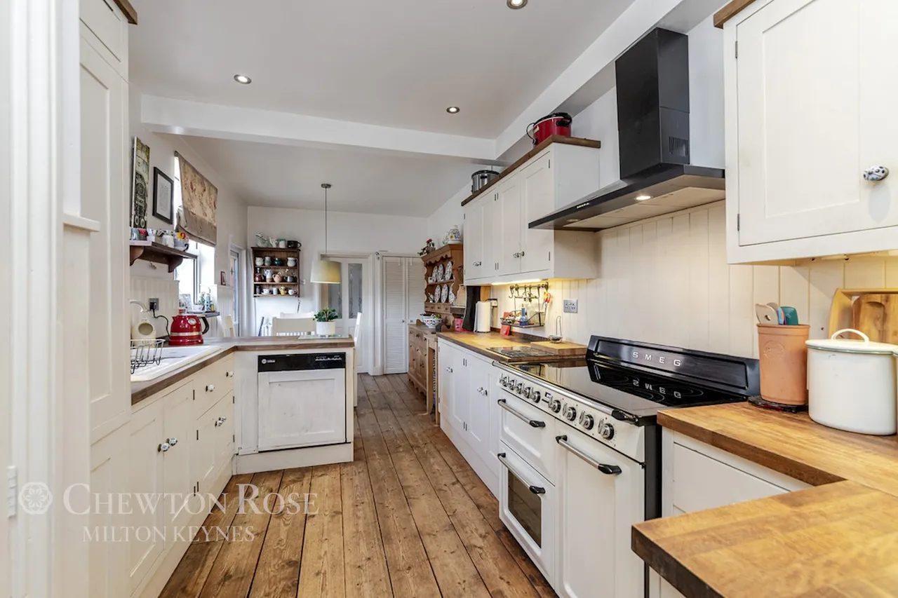 Wolverton Road, Newport Pagnell, photo 11