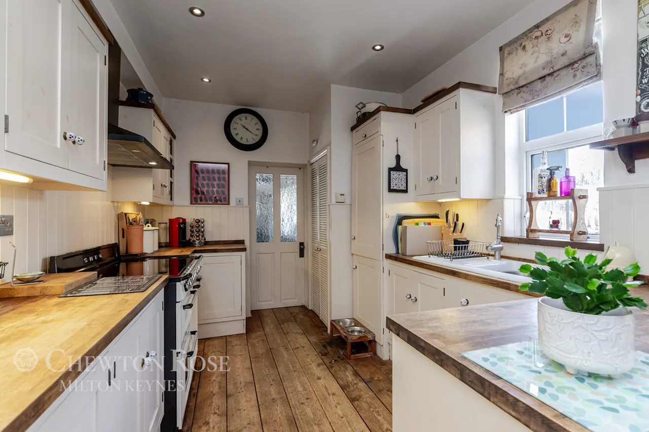 Wolverton Road, Newport Pagnell, photo 12