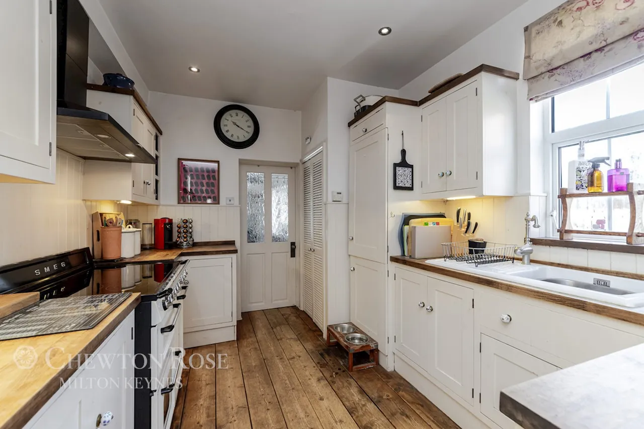 Wolverton Road, Newport Pagnell, photo 13