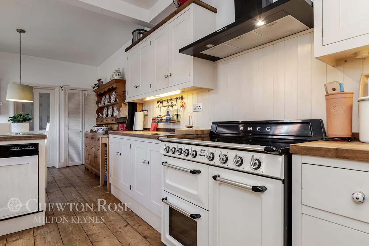 Wolverton Road, Newport Pagnell, photo 14