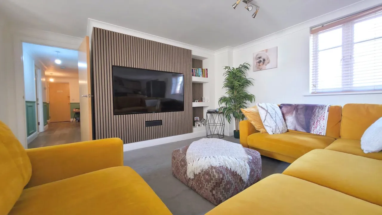 Lumley Road, Horley, RH6, photo 4
