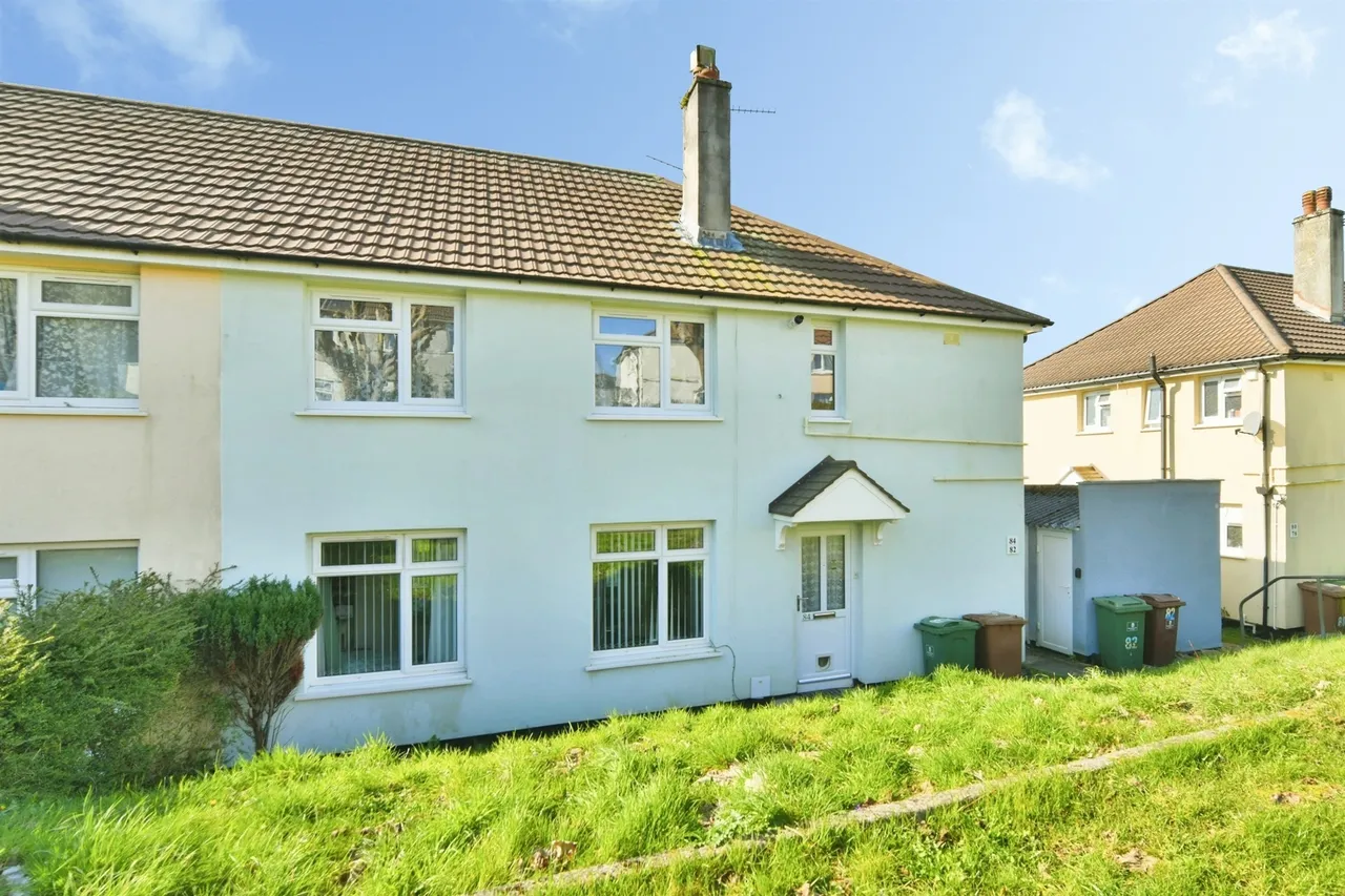 2 bed flat for sale, Brentford Avenue, Plymouth, PL5