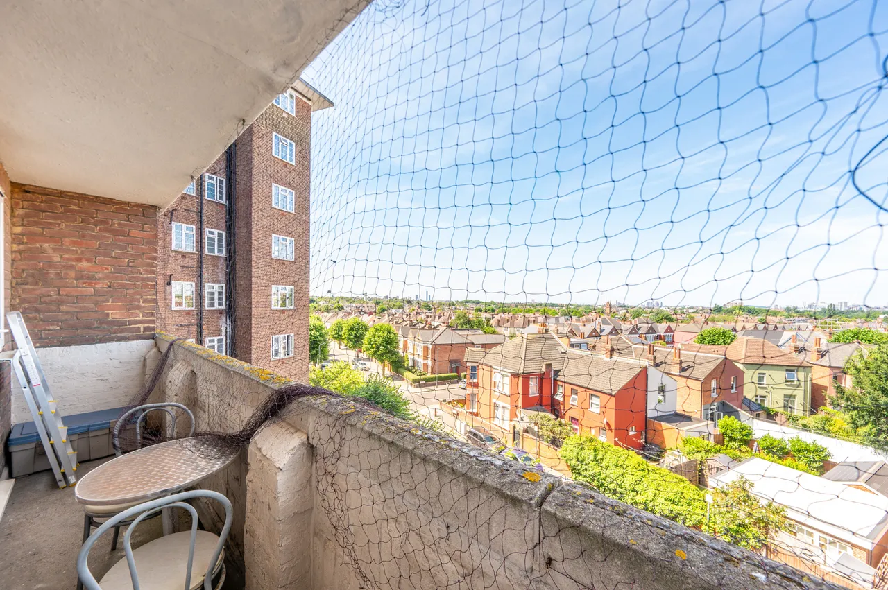 80 Ashford Court, Ashford Road, London, photo 10