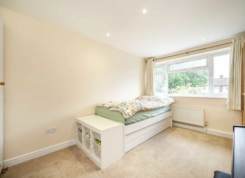 Percy Road, Hampton, TW12, photo 8