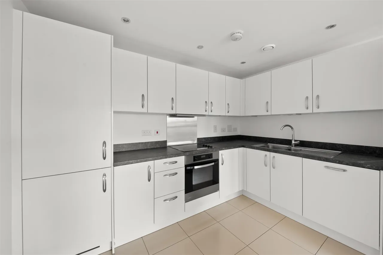 Perkins Gardens, Ickenham, photo 12