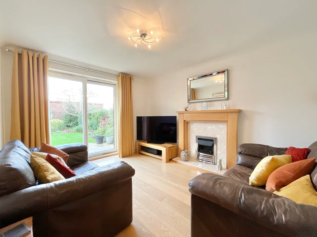 Thorn Tree Drive, Crewe, CW1, photo 2