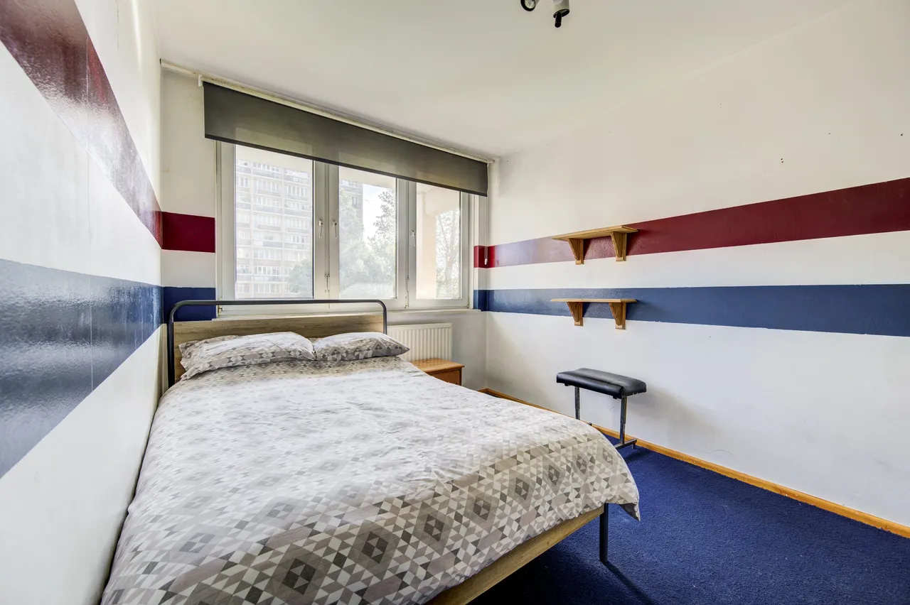 219 Tom Williams House, Clem Attlee Court, London, photo 4
