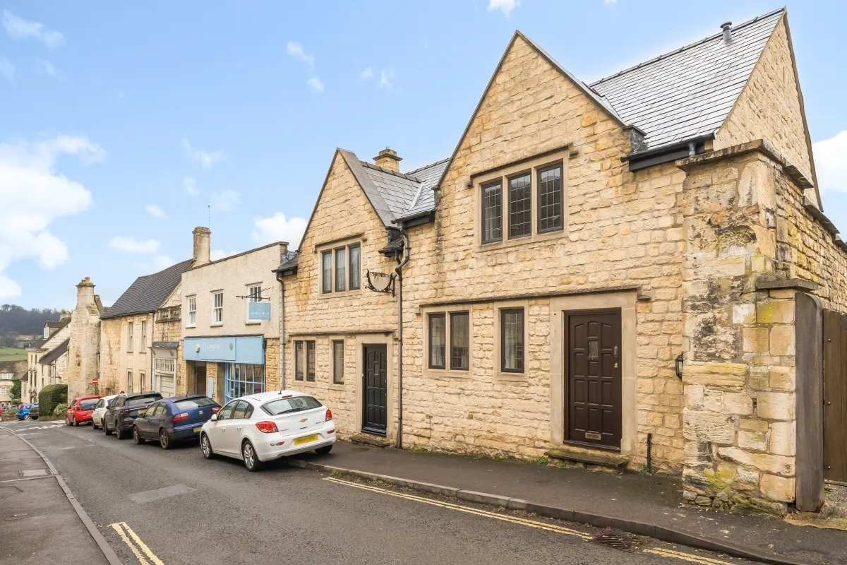 2 bed house to rent — Bisley Street Painswick GL6 6QQ