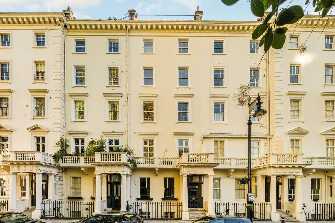 3 bed property for sale, Eccleston Square, Pimlico, SW1V