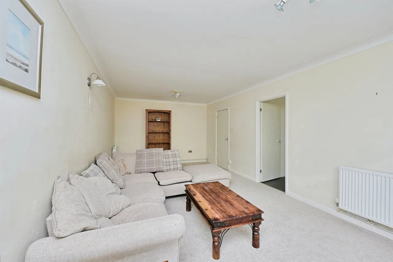 Ipswich Road, Norwich, photo 7