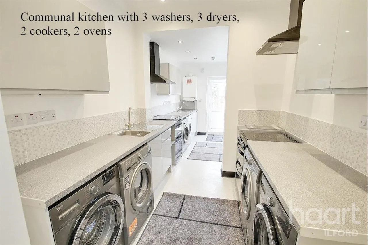 Aldborough Road South, IG3, photo 10