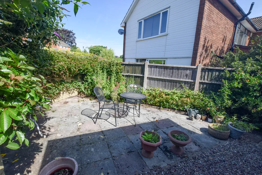 Barnfield Crescent, Wellington, TF1, photo 4