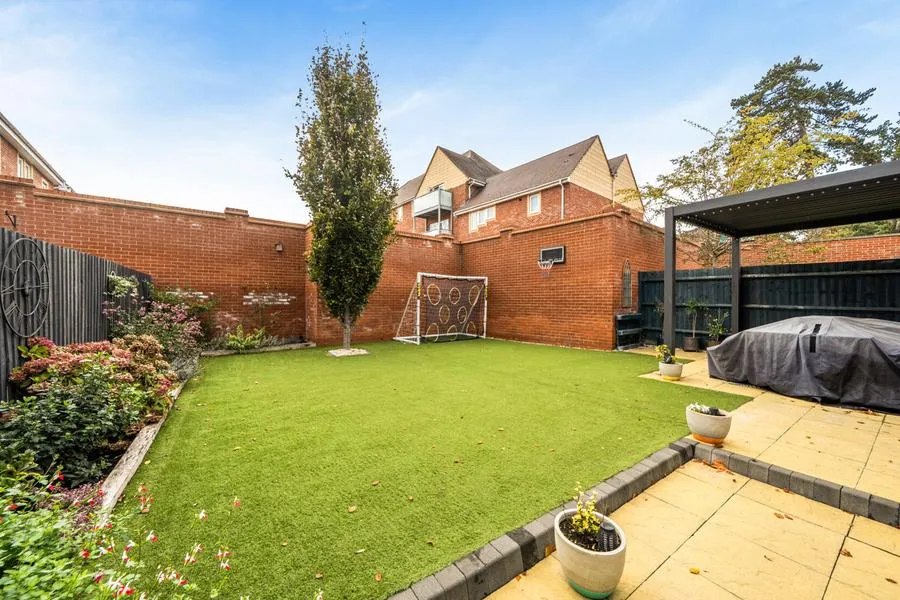Trinity Circle, High Wycombe, HP11, photo 18