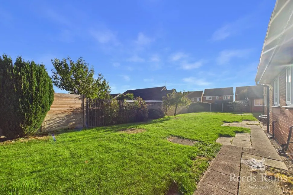 St. Albans Court, Wickersley, S66, photo 6