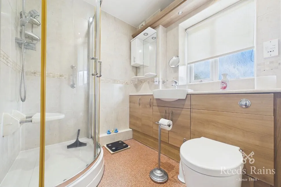St. Albans Court, Wickersley, S66, photo 5