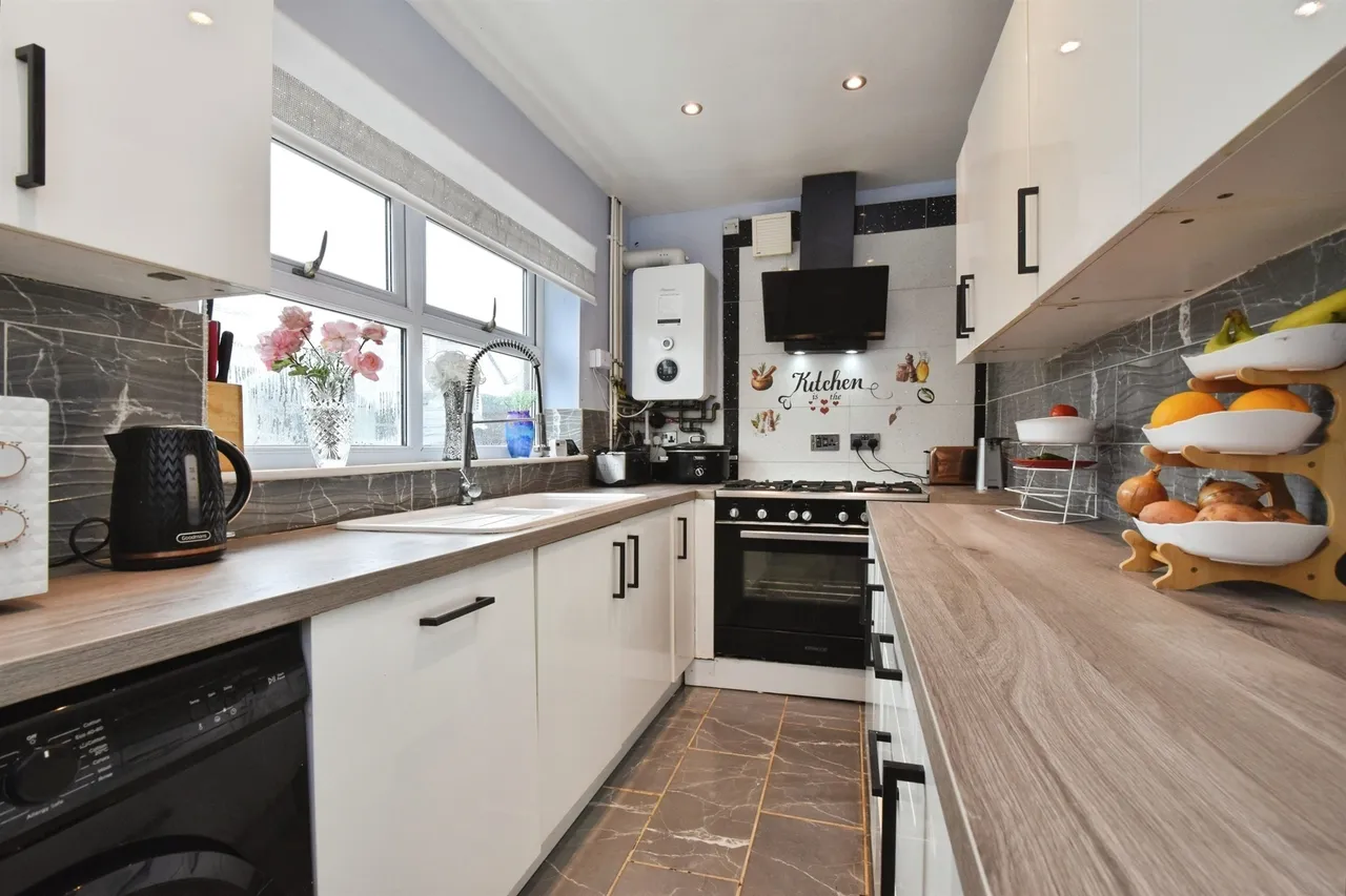 Ashvale Tredegar, NP22, photo 15