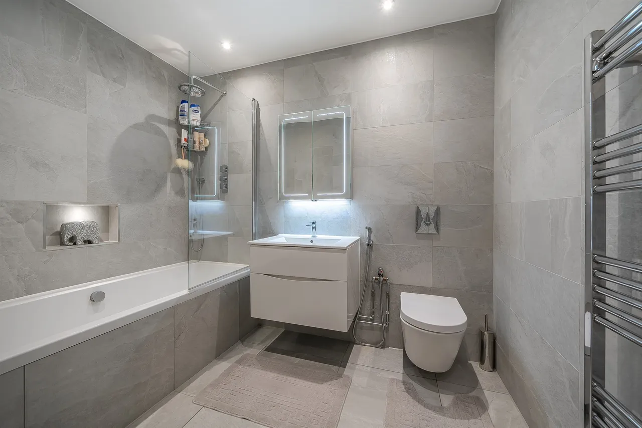 Wellington Road, Enfield, photo 11