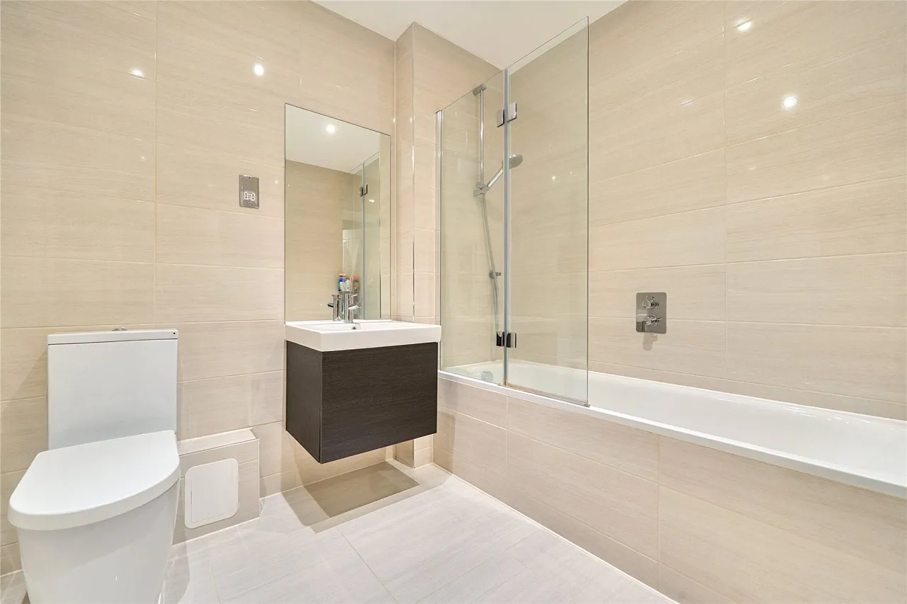 Ravenscar Road, Surbiton, KT6, photo 11