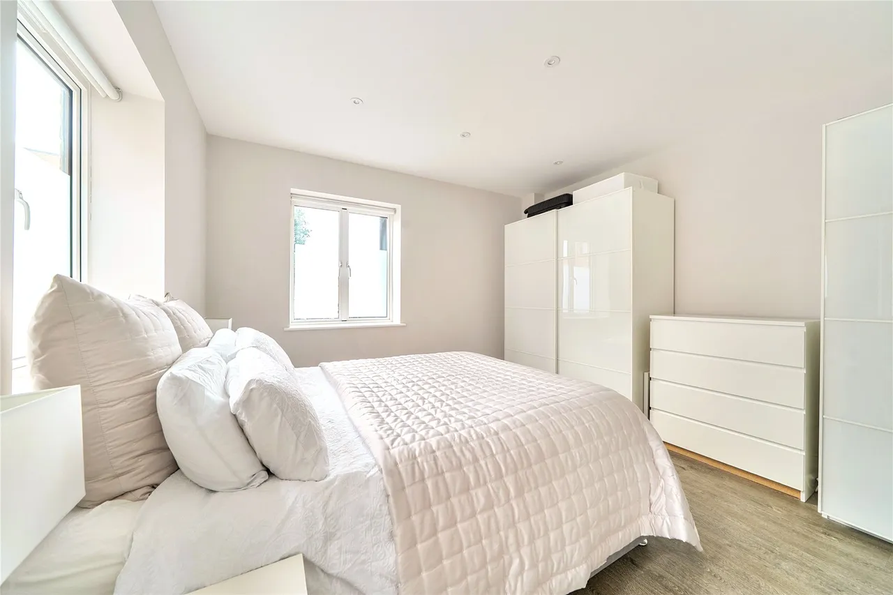 Ravenscar Road, Surbiton, KT6, photo 9