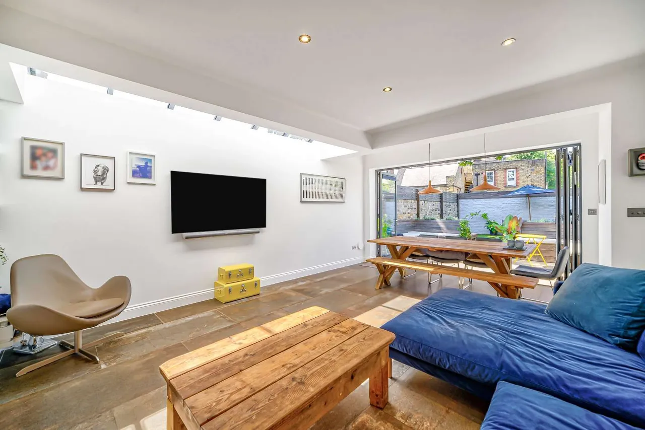 Cedar Road, Teddington, TW11 9AL, photo 3