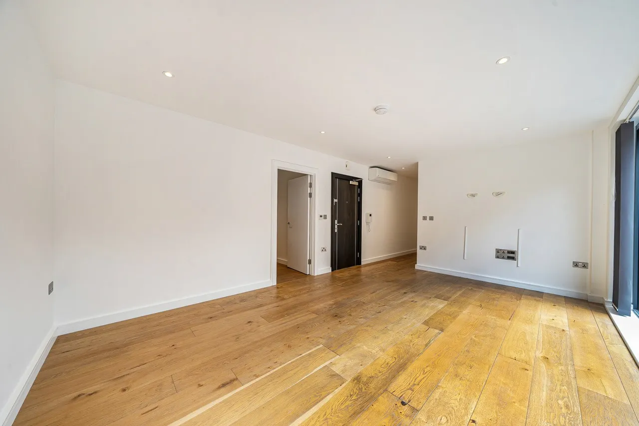 Hawthorne Crescent, SE10, photo 9