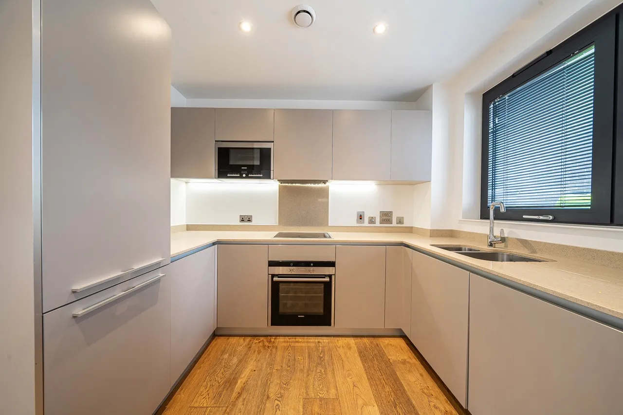 Hawthorne Crescent, SE10, photo 17