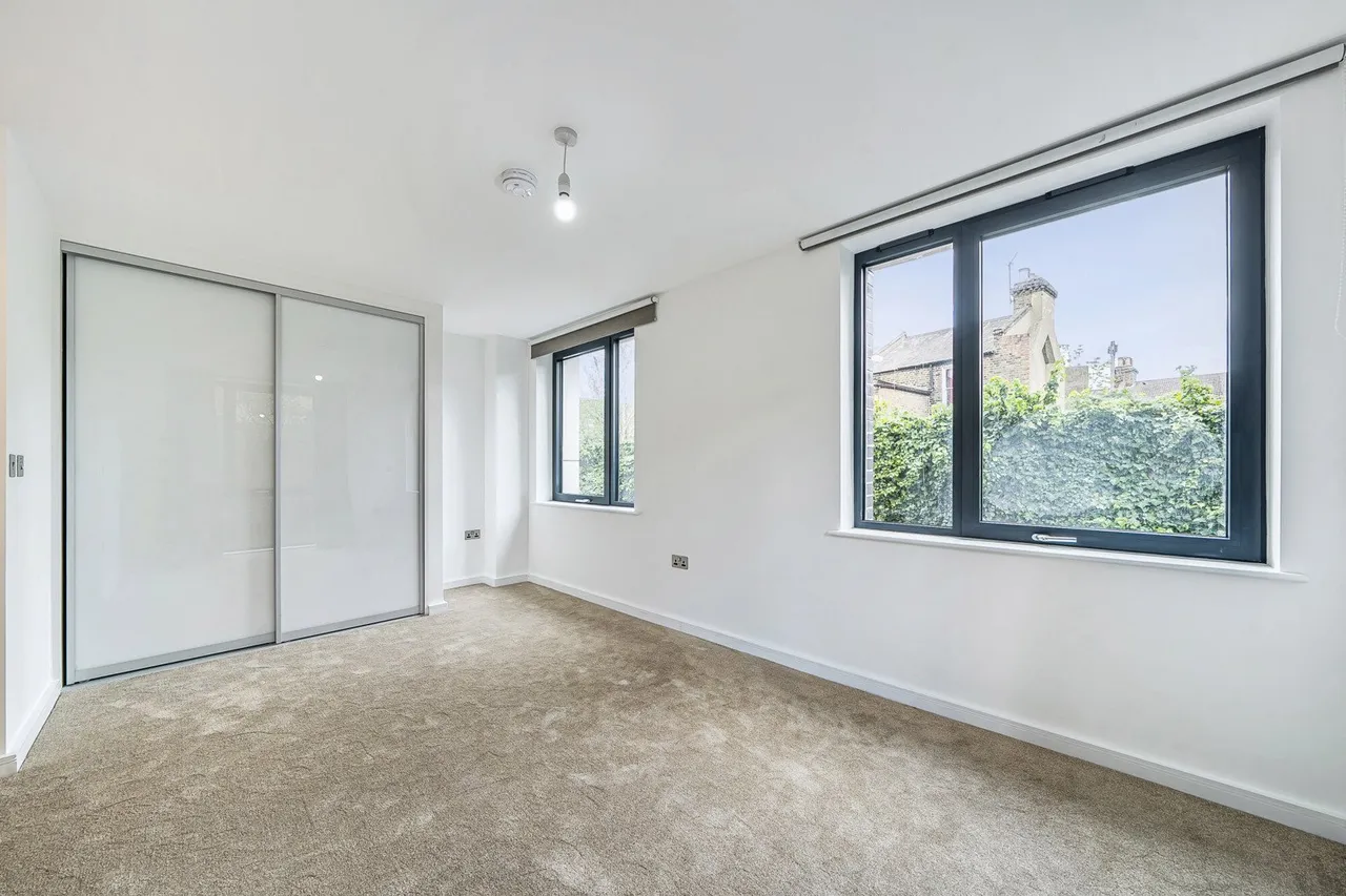 Hawthorne Crescent, SE10, photo 15