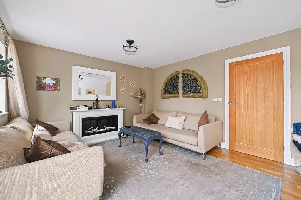 Weston Road, Aston Clinton, Aylesbury, Buckinghamshire, HP22 5EJ, photo 6