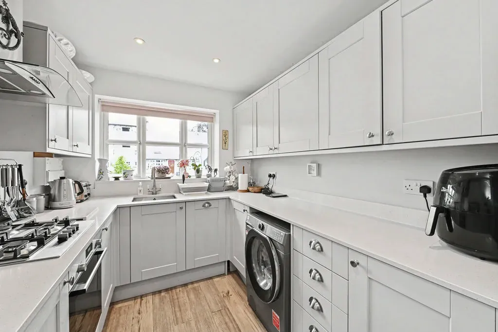 Weston Road, Aston Clinton, Aylesbury, Buckinghamshire, HP22 5EJ, photo 5