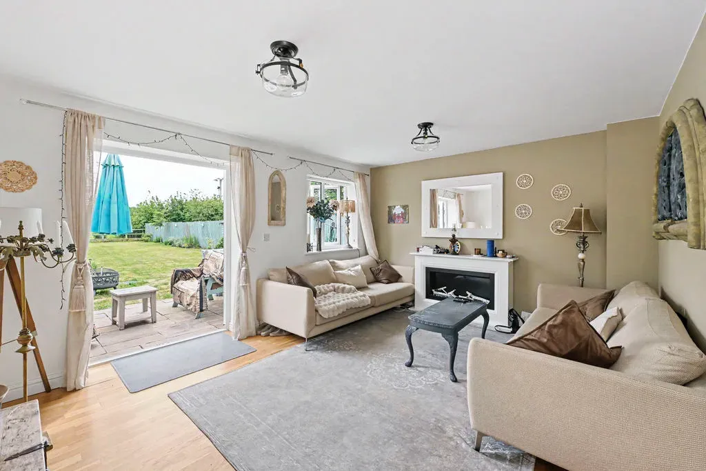 Weston Road, Aston Clinton, Aylesbury, Buckinghamshire, HP22 5EJ, photo 4