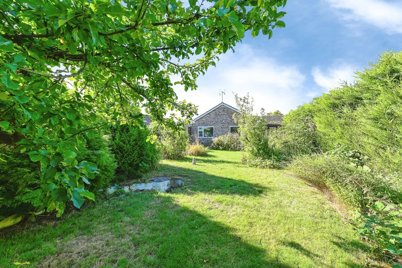 High Road, Newton-in-the-Isle, Cambridgeshire, PE13, photo 3