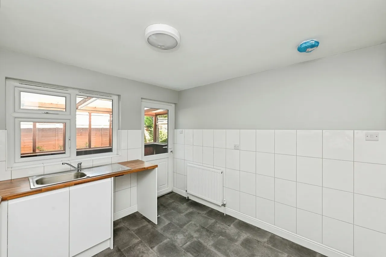 High Road, Newton-in-the-Isle, Cambridgeshire, PE13, photo 8