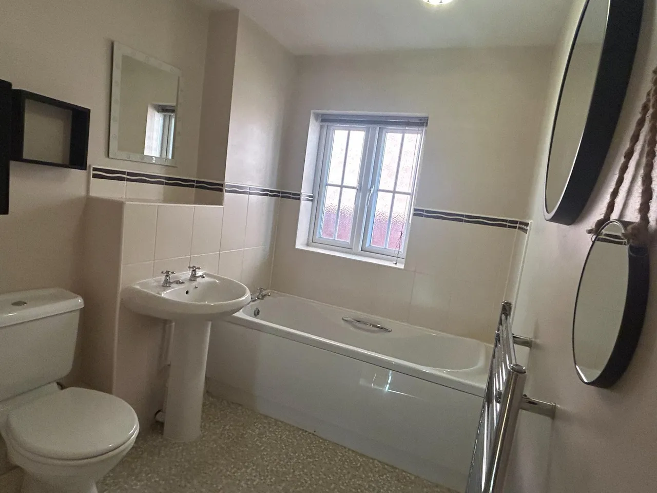 Watts Drive, Shepshed, LE12, photo 13
