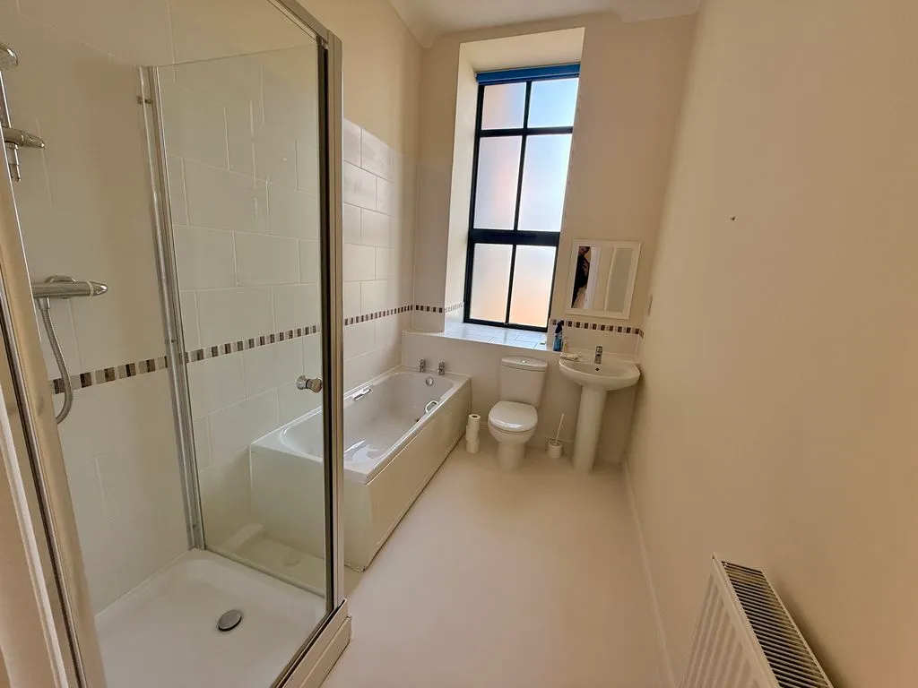Lamellion Court, Liskeard, PL14, photo 5