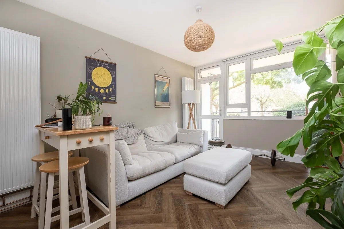 Strathdon Drive London SW17, photo 8