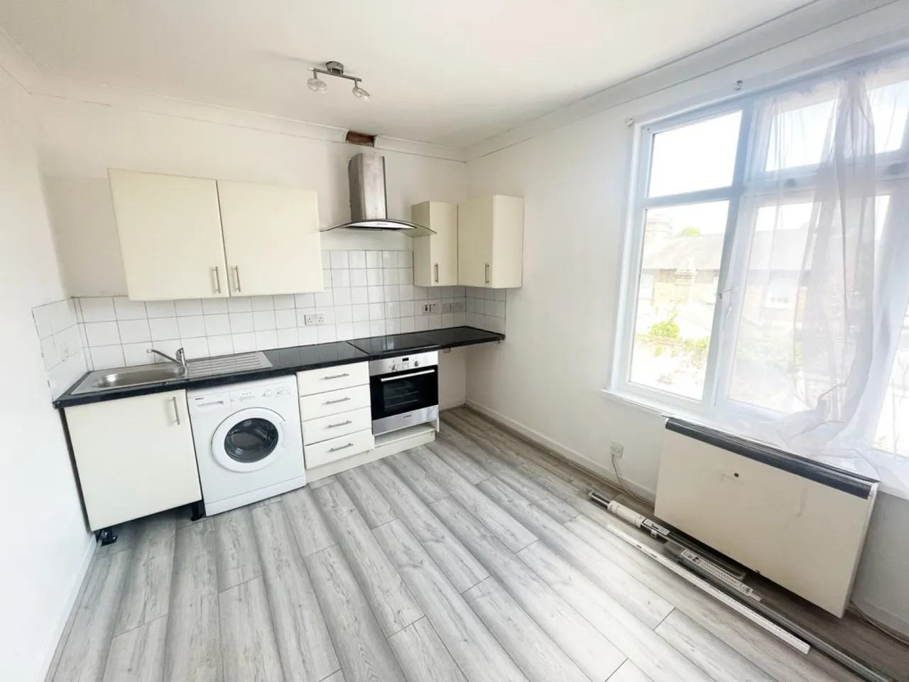 Hencroft Street South, Slough, SL1, photo 2