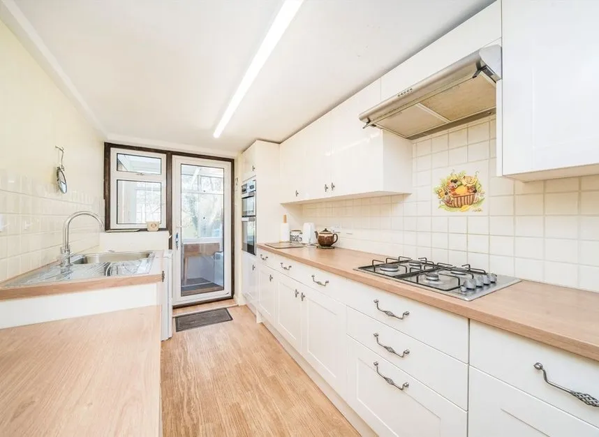 Endway, Surbiton, KT5, photo 3