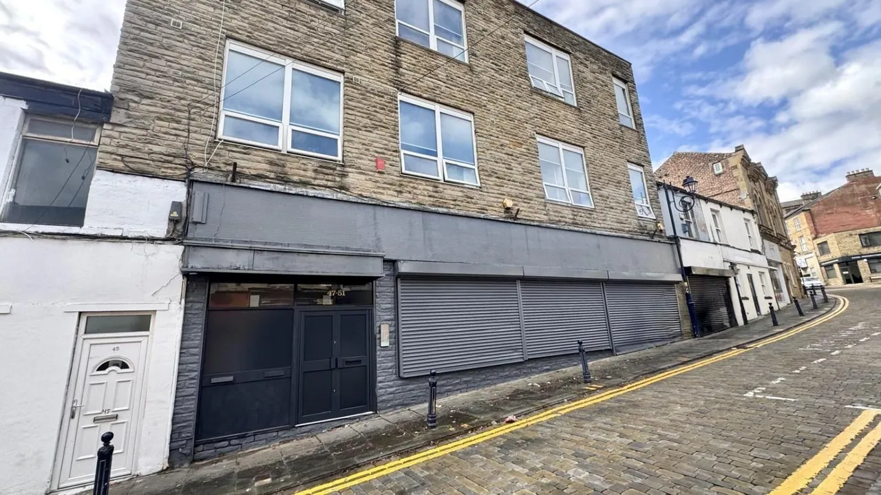 1 bed flat to rent — 47-51 Daisy Hill, Dewsbury