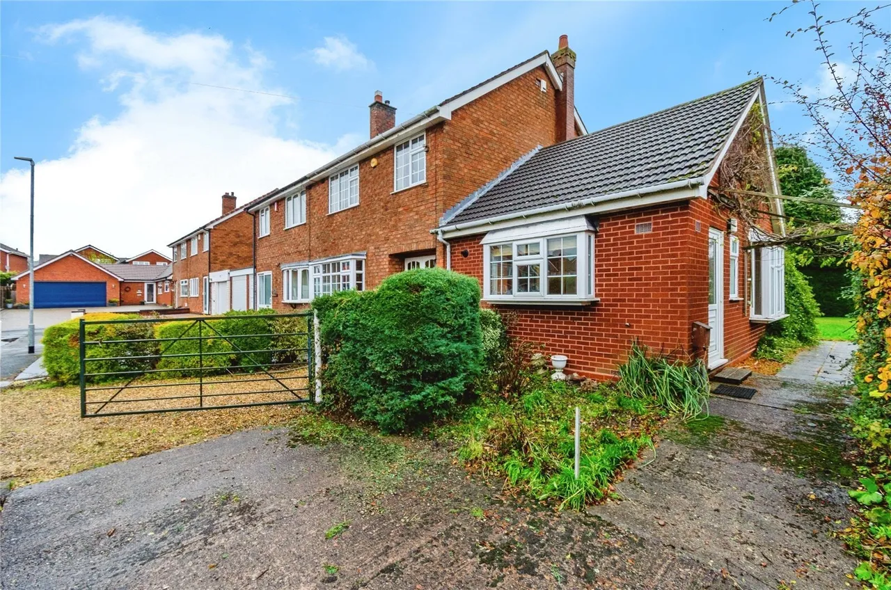 Bridges Crescent, Norton Canes, Cannock, Staffordshire, WS11, photo 24