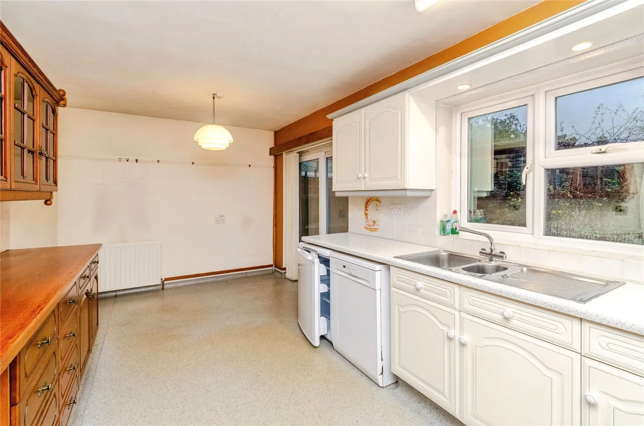Bridges Crescent, Norton Canes, Cannock, Staffordshire, WS11, photo 2
