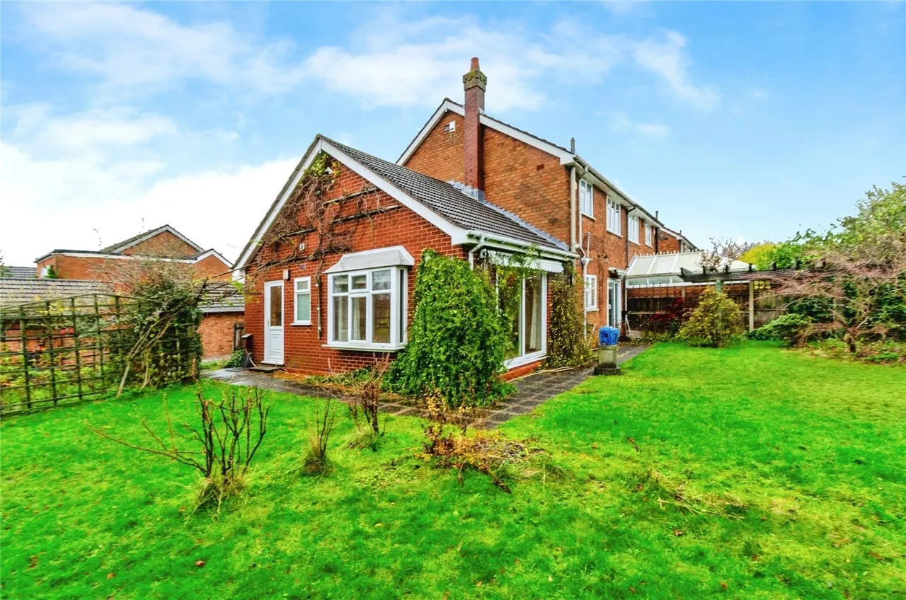 Bridges Crescent, Norton Canes, Cannock, Staffordshire, WS11, photo 12