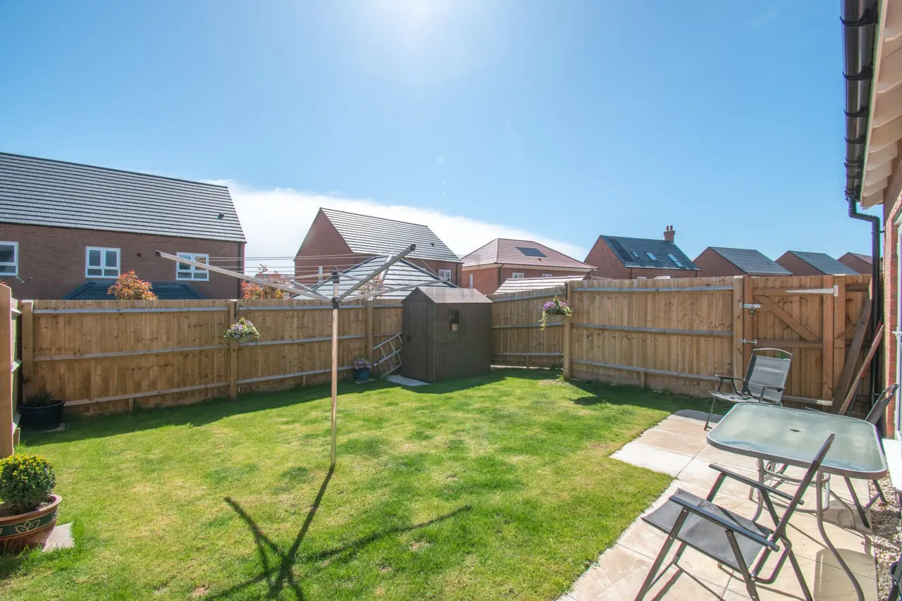 Inver Road, New Lubbesthorpe, LE19, photo 9