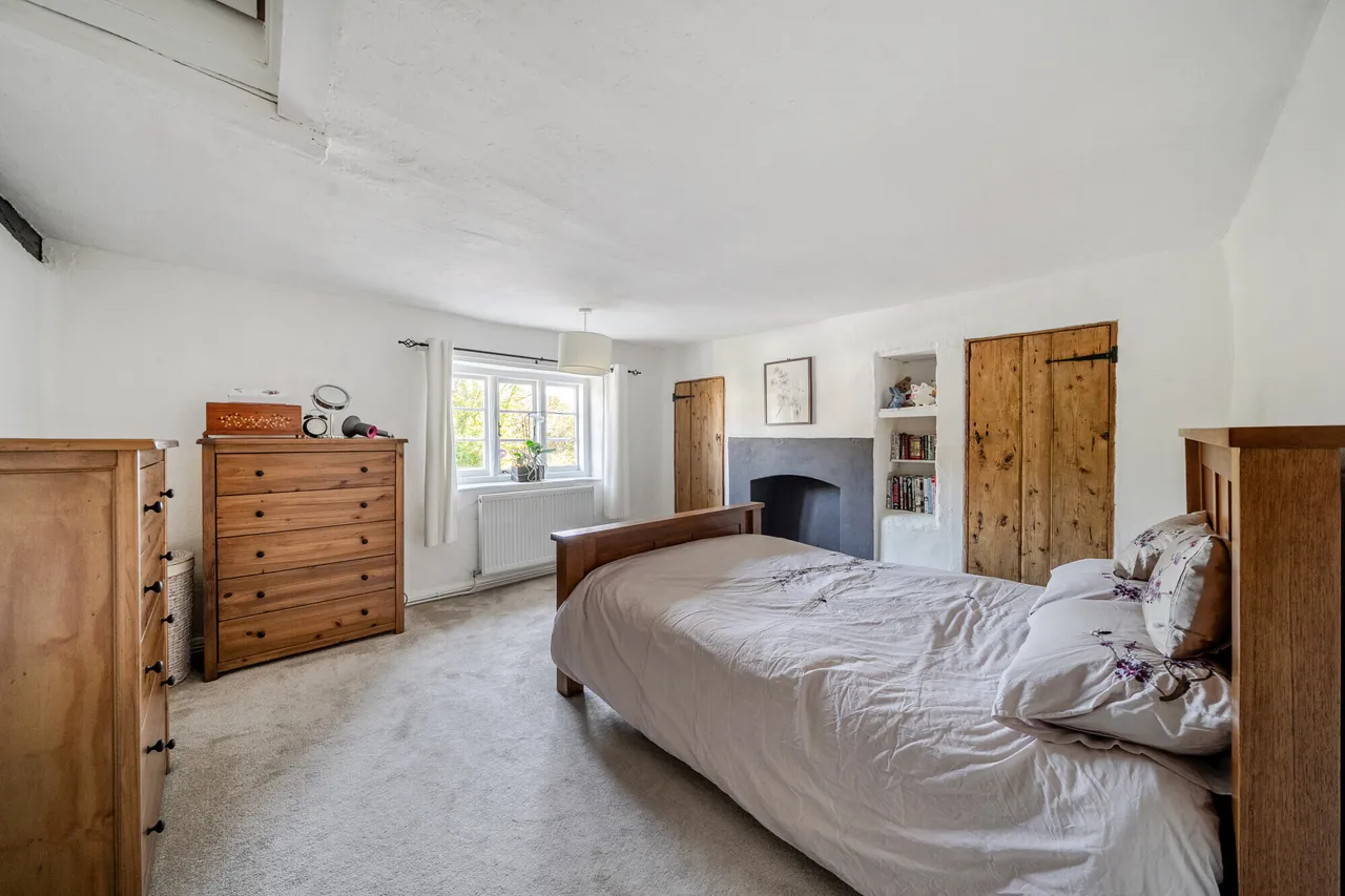 Upper Hale Road, Farnham, GU9, photo 6