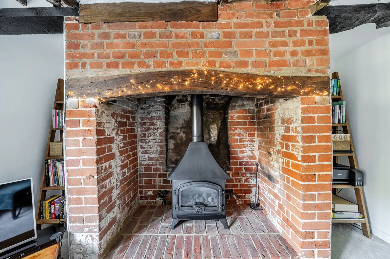 Upper Hale Road, Farnham, GU9, photo 11