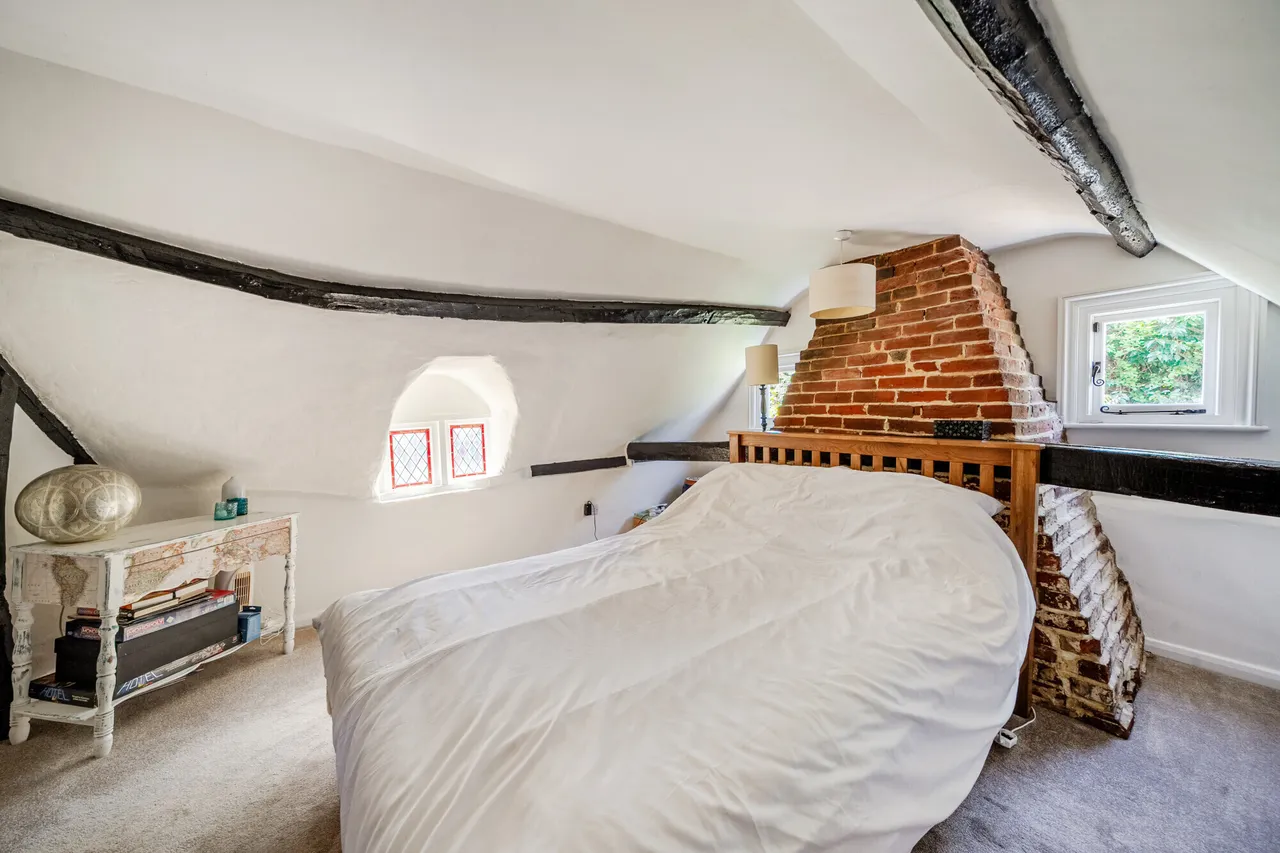 Upper Hale Road, Farnham, GU9, photo 5