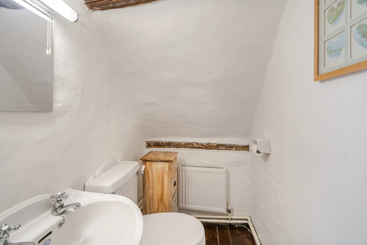 Upper Hale Road, Farnham, GU9, photo 12