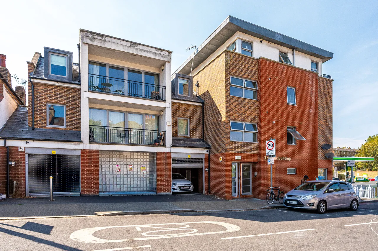 Apartment 8, The Zinc Building, Bankwell Road, London, photo 6