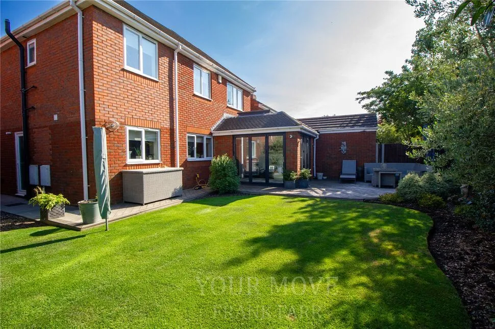 Kempe Close, Slough, Berkshire, SL3, photo 7