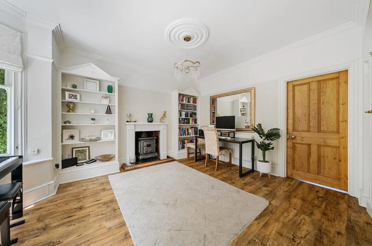 Distinguished Detached Edwardian Residence, East Malling, photo 9