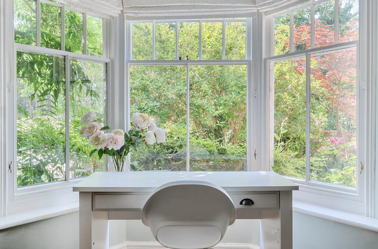 Distinguished Detached Edwardian Residence, East Malling, photo 11